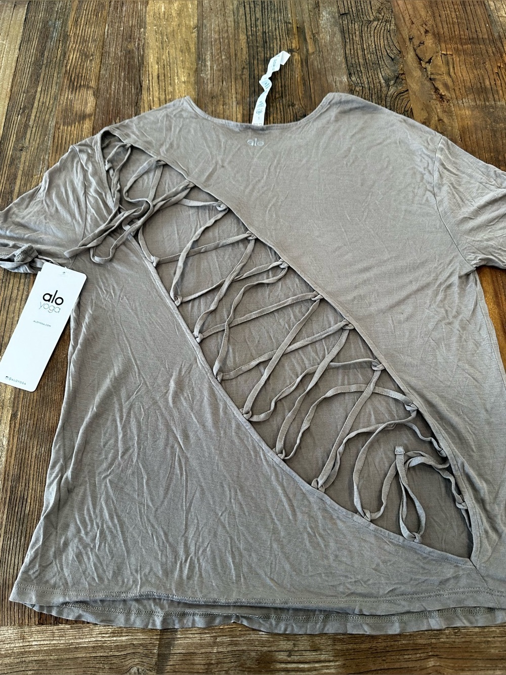 ALO Yoga Short Sleeve Modal Top - Taupe nude cream - Picture 4 of 6